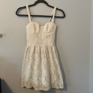 White floral dress Hollister